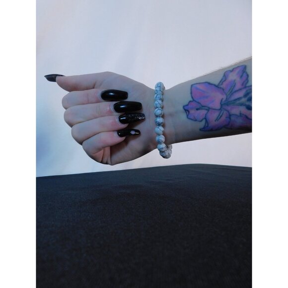 Howlite Gemstone Bead Bracelet Calming Healing Focus Stretch Unisex Jewelry Gift - Picture 12 of 12